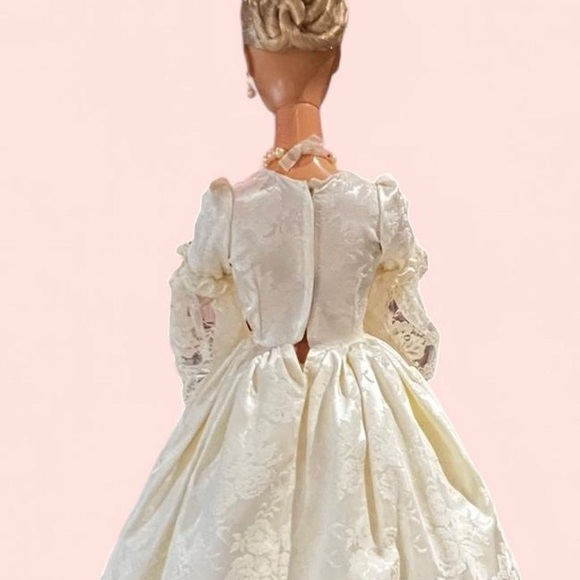 Barbie doll my size with Cream princess dress - Picture 2 of 7